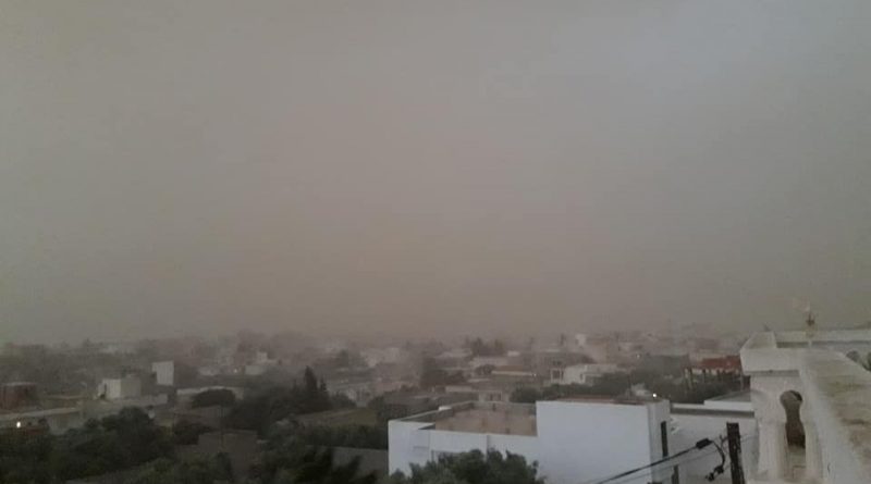 Eingeschränkte Sicht durch Sand ohne Niederschlag während eines Sandsturms in Akouda/Sousse am 05.09.2018.