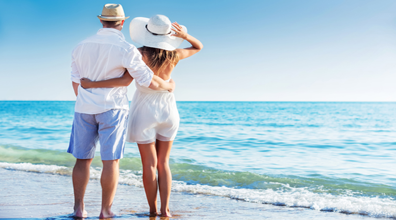 Symbolfoto: Paar am Strand
